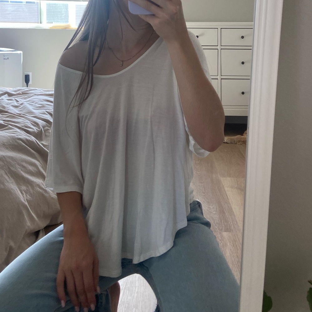 EXPRESS White Rayon Blouse